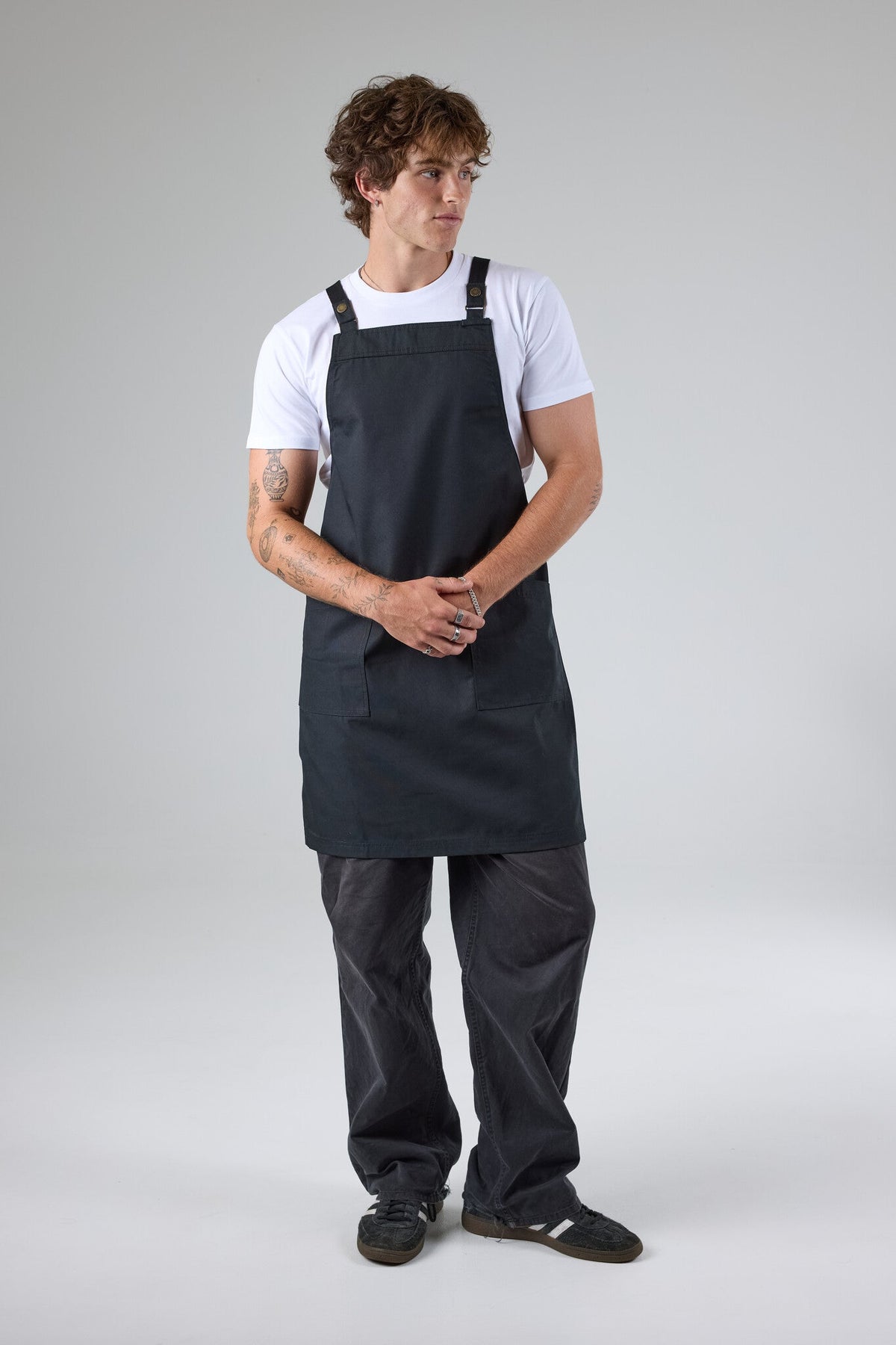 Lockharte Cross Back Apron Bundle - BLK apron with BLK straps - view 23
