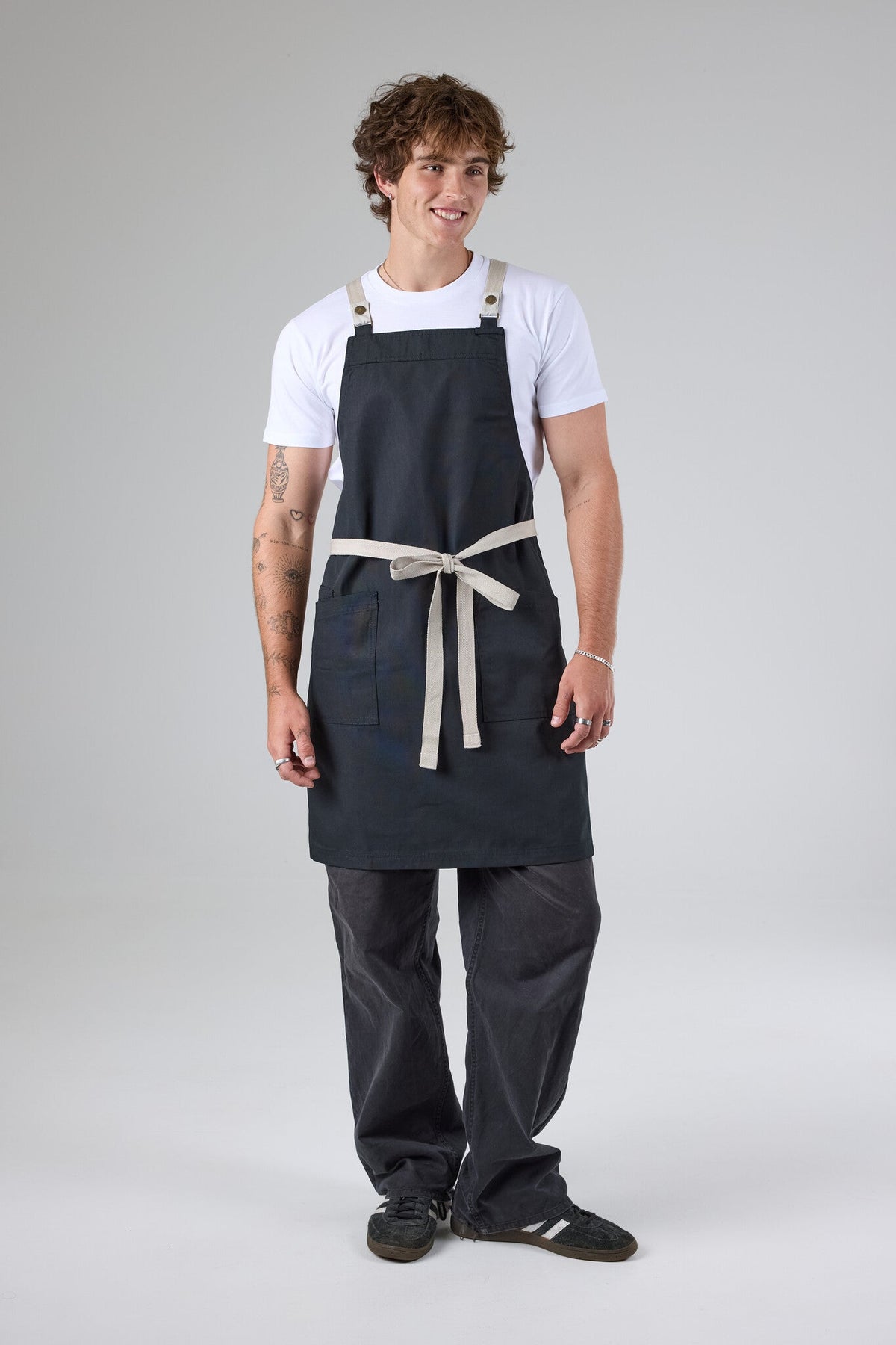 Lockharte Cross Back Apron Bundle - BLK apron with ECR straps - view 27